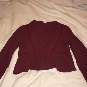 Maroon cropped long sleeve top